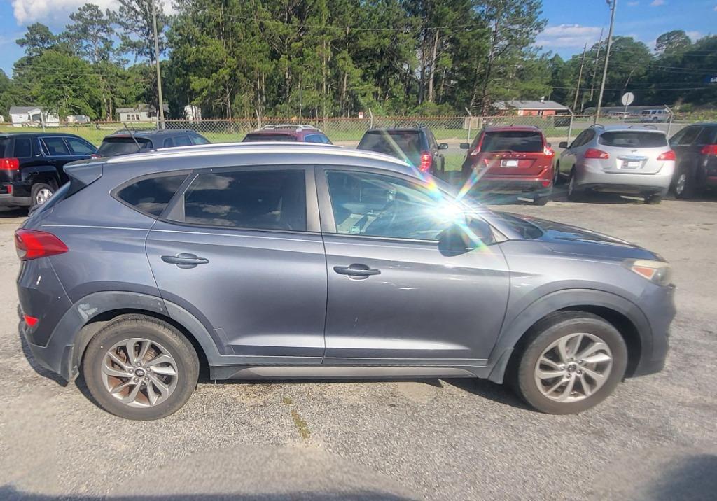 2016 Hyundai Tucson - $10,495