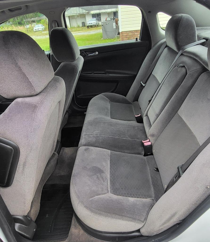 2015 Chevrolet Impala - $8,995