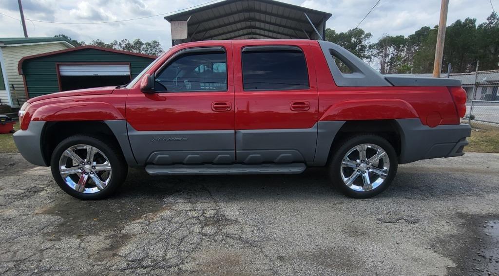 2002 Chevrolet Avalanche - $14,995