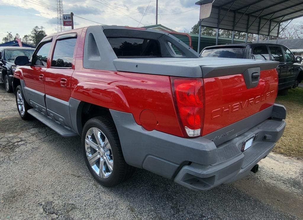 2002 Chevrolet Avalanche - $14,995