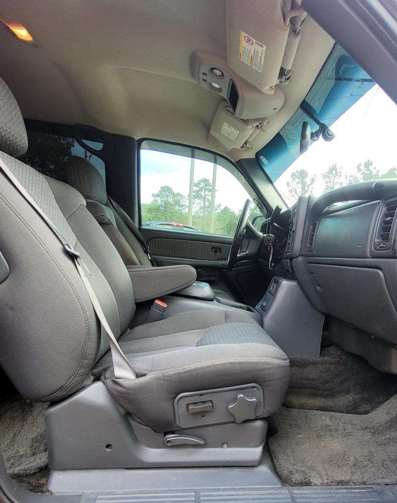 2002 Chevrolet Avalanche - $14,995
