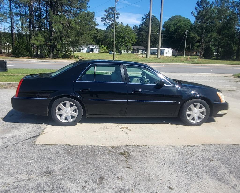 2007 Cadillac DTS - $7,495