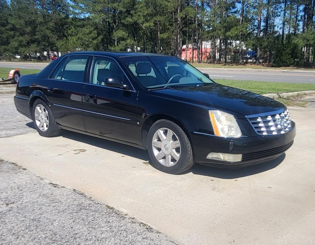 2007 Cadillac DTS - $7,495