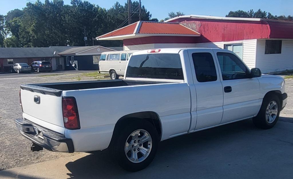 2005 Chevrolet Silverado 1500 - $8,495