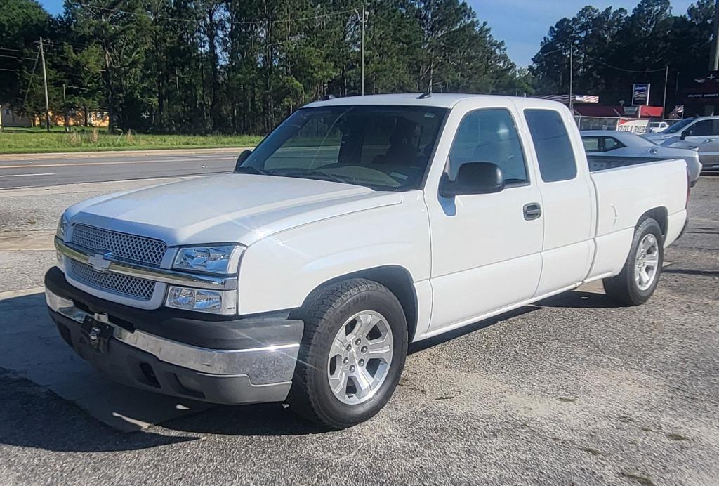 2005 Chevrolet Silverado 1500 - $8,495