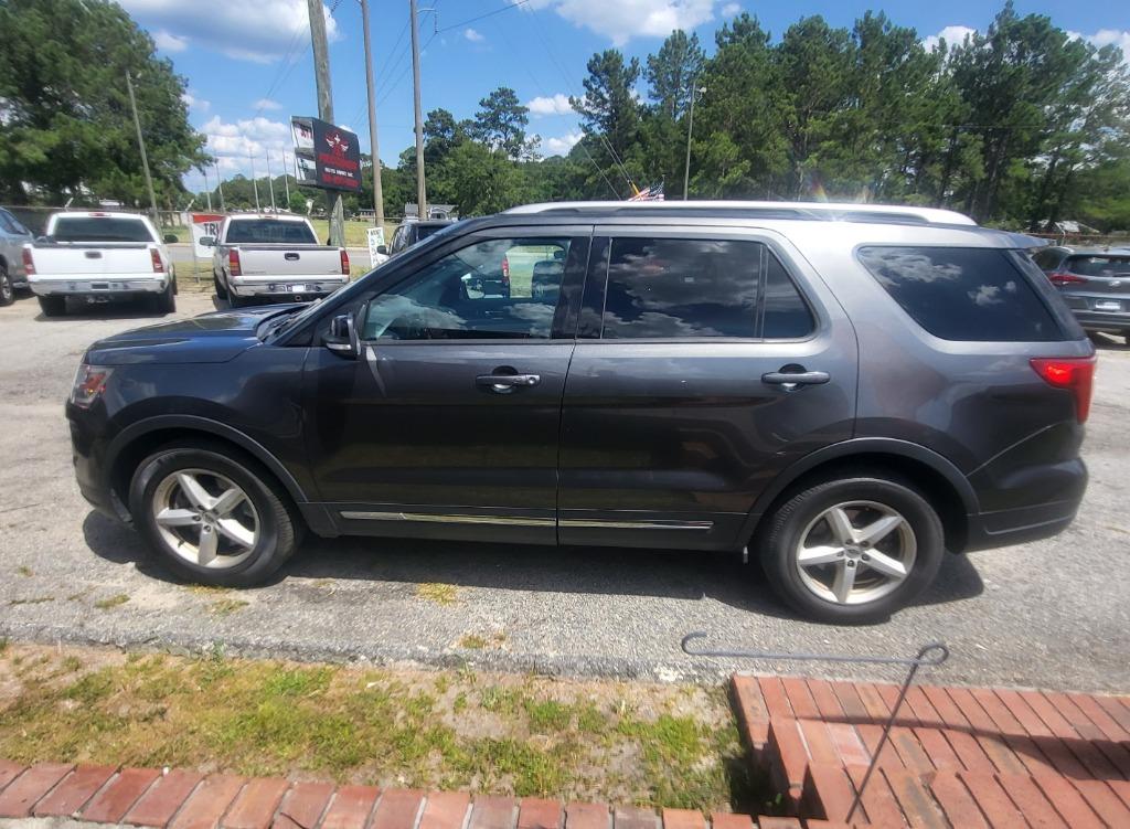 2018 Ford Explorer - $7,995
