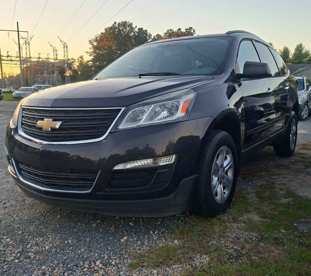 2017 Chevrolet Traverse - $7,495