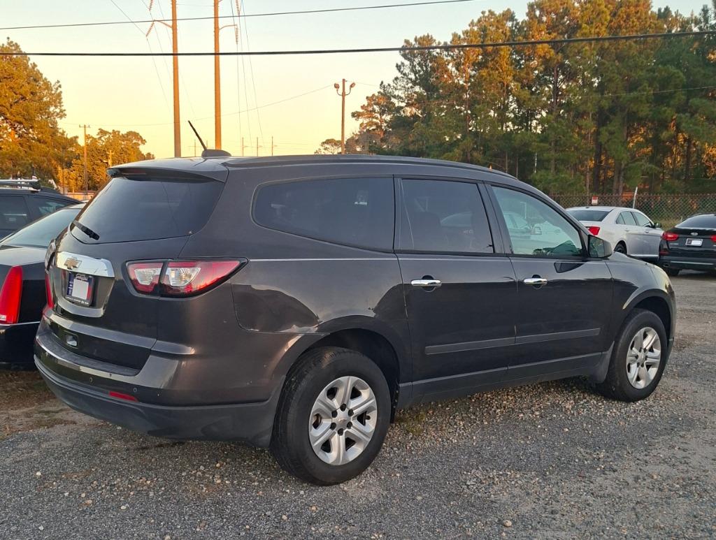 2017 Chevrolet Traverse - $7,495