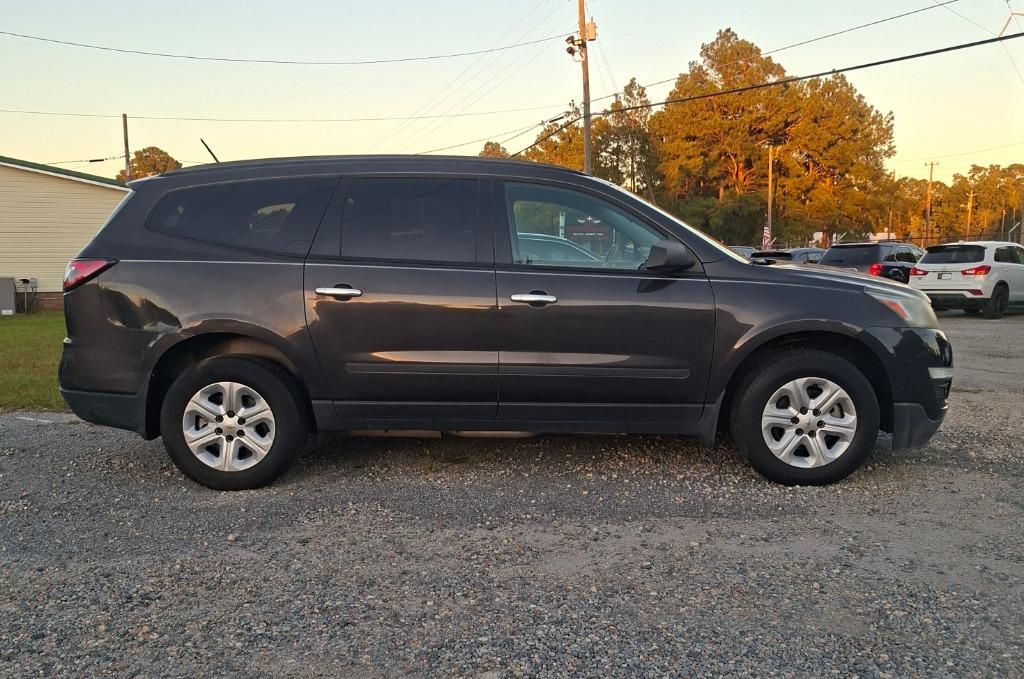 2017 Chevrolet Traverse - $7,495