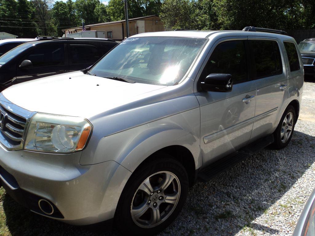 2015 Honda Pilot - $10,300