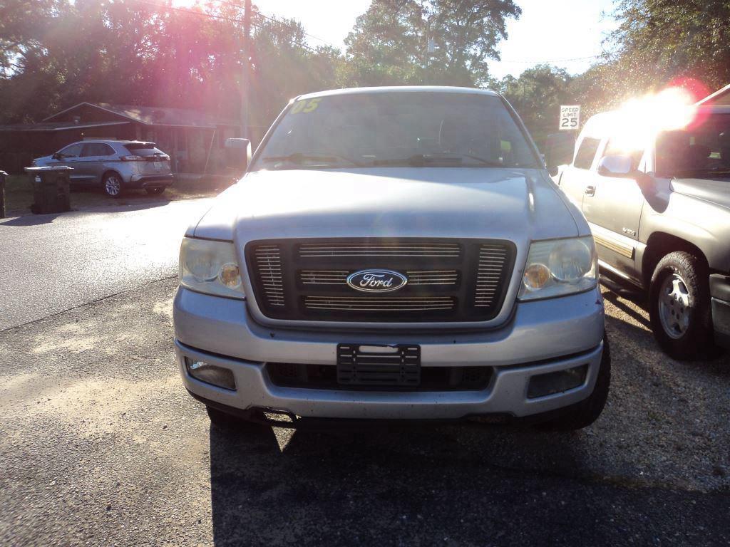 2005 Ford F-150 XL photo