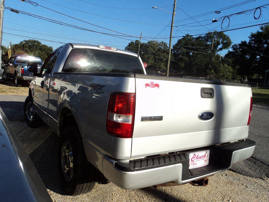 2005 Ford F-150 XL photo