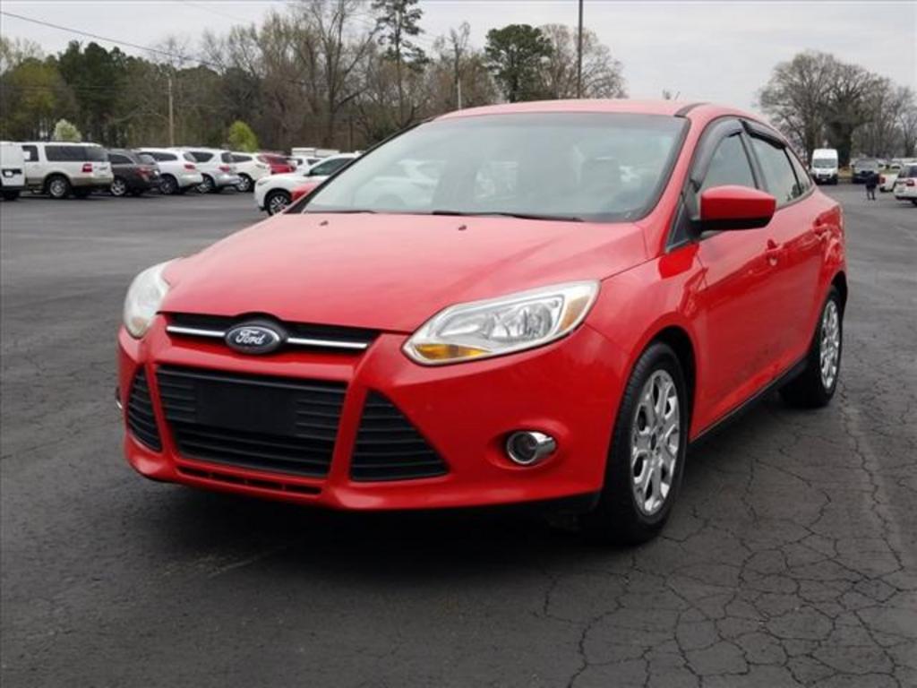 2012 Ford Focus SE photo