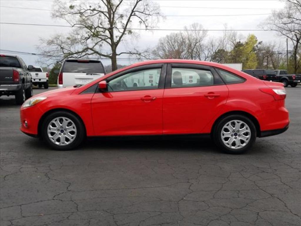 2012 Ford Focus SE photo