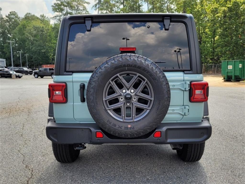 2024 Jeep Wrangler - $52,755