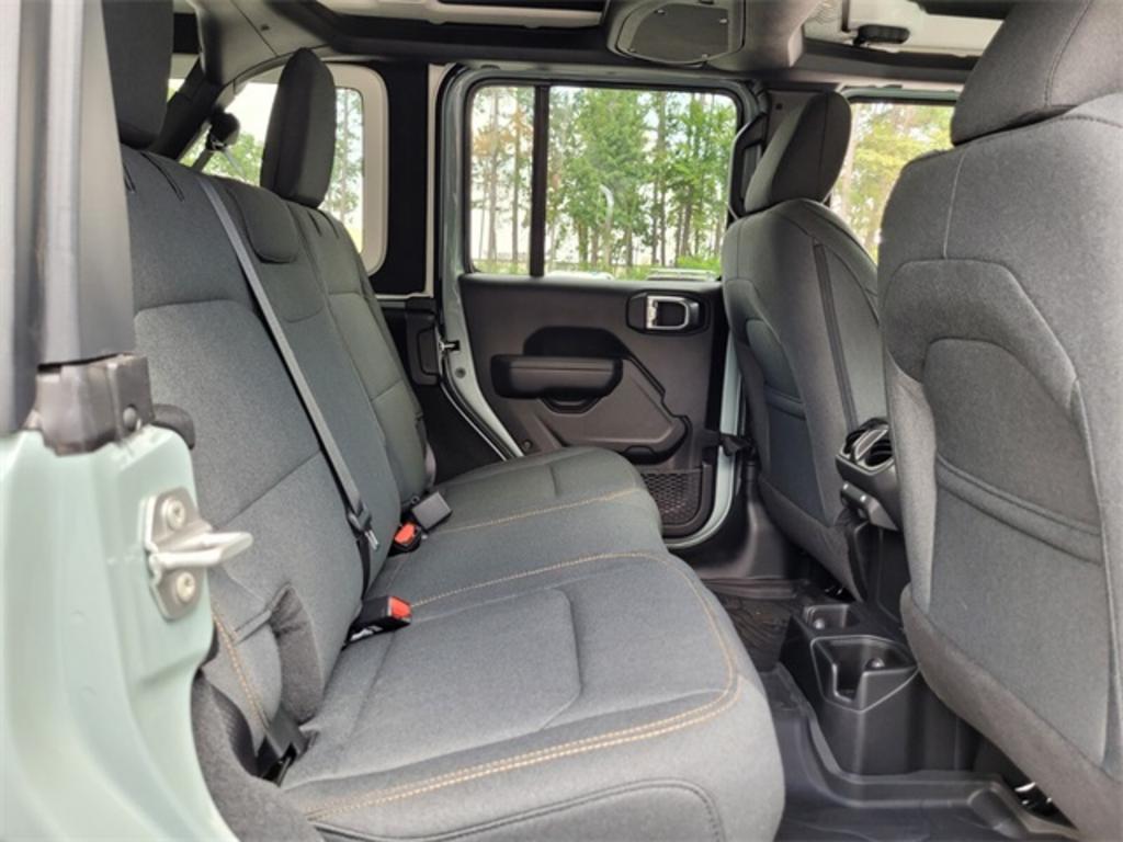 2024 Jeep Wrangler Sport photo