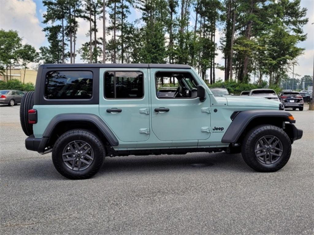 2024 Jeep Wrangler - $52,755