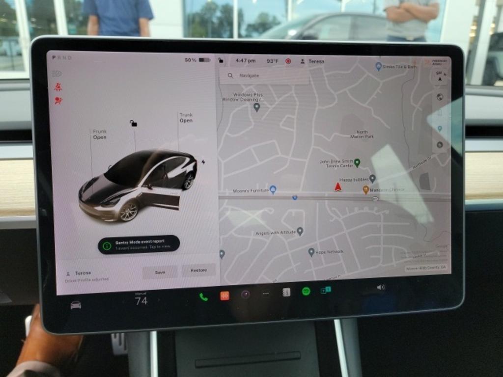 2018 Tesla Model 3  photo
