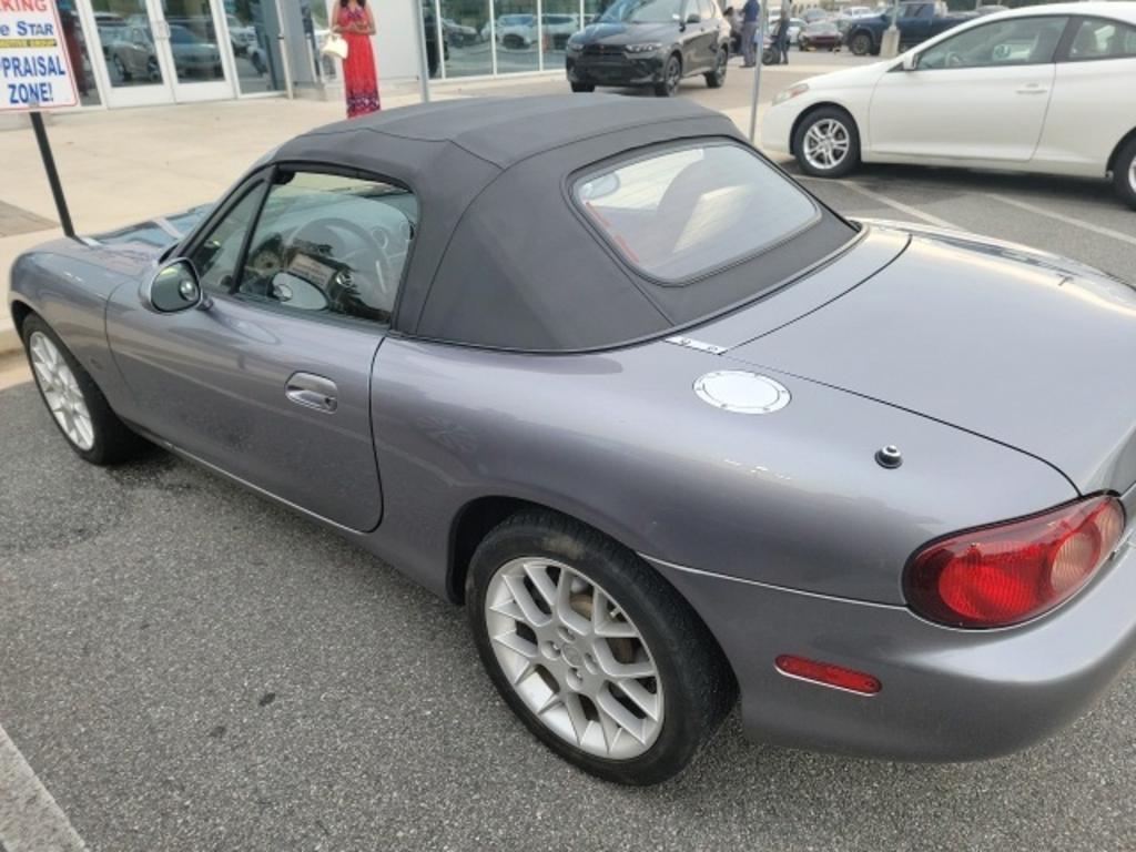 2002 MAZDA MX-5 - $12,000