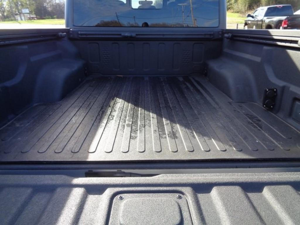2014 Jeep Cherokee - $15,000
