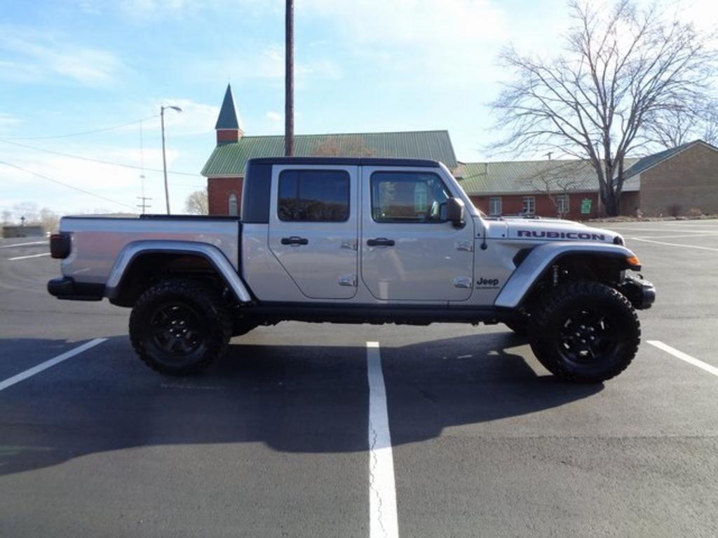 2014 Jeep Cherokee - $15,000