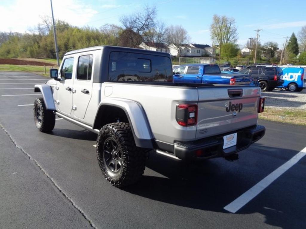 2014 Jeep Cherokee - $15,000