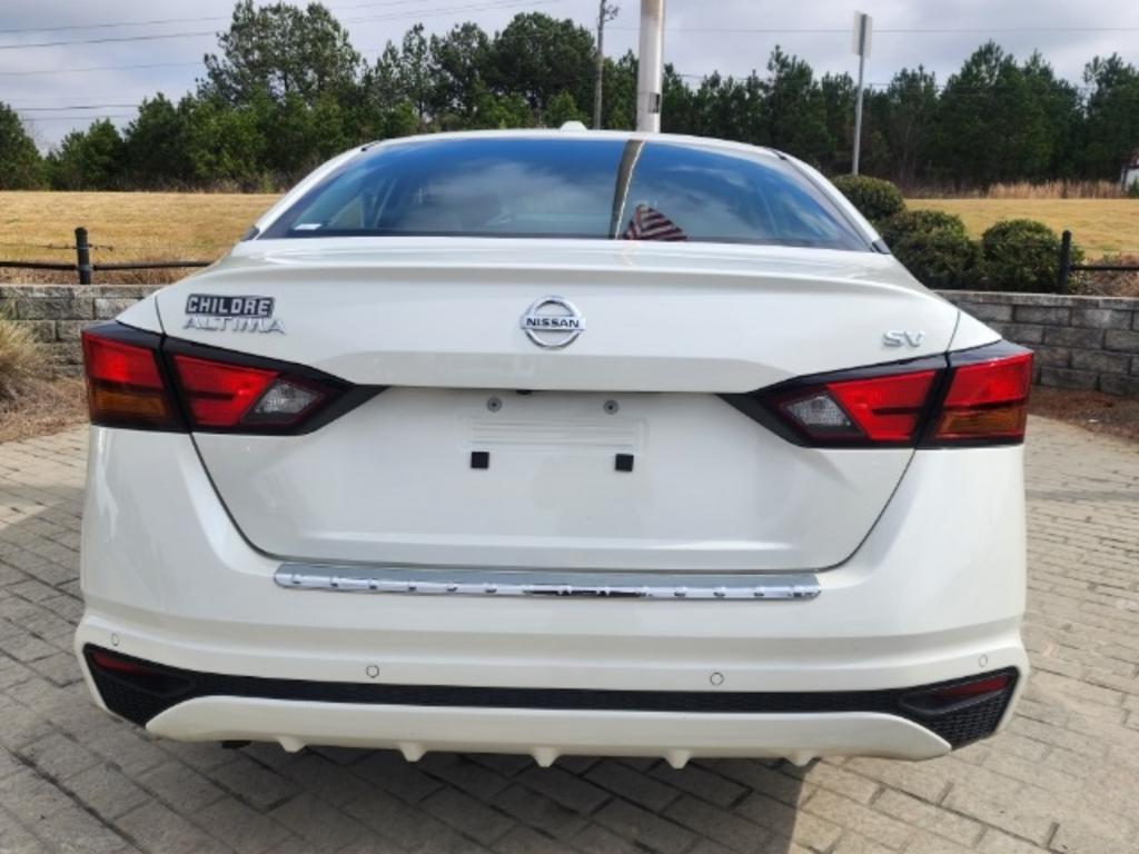 2022 Nissan Altima - $25,000