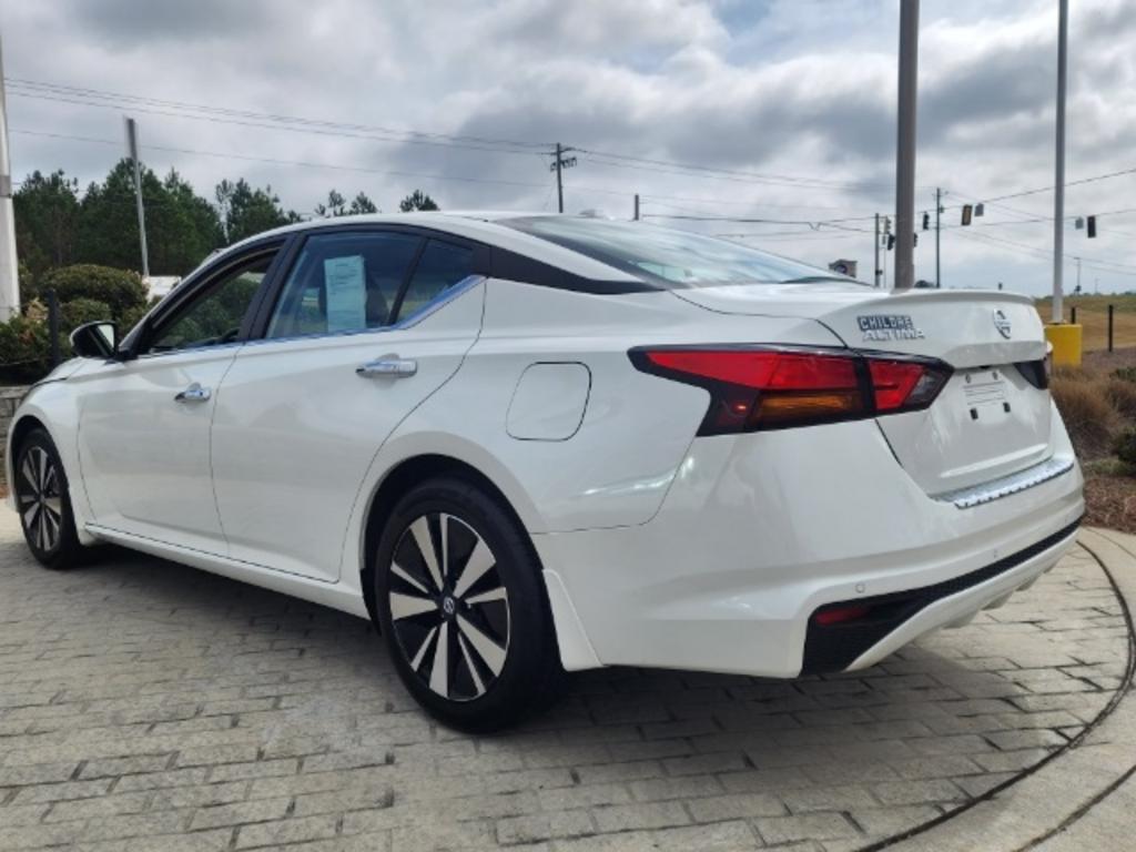 2022 Nissan Altima - $25,000