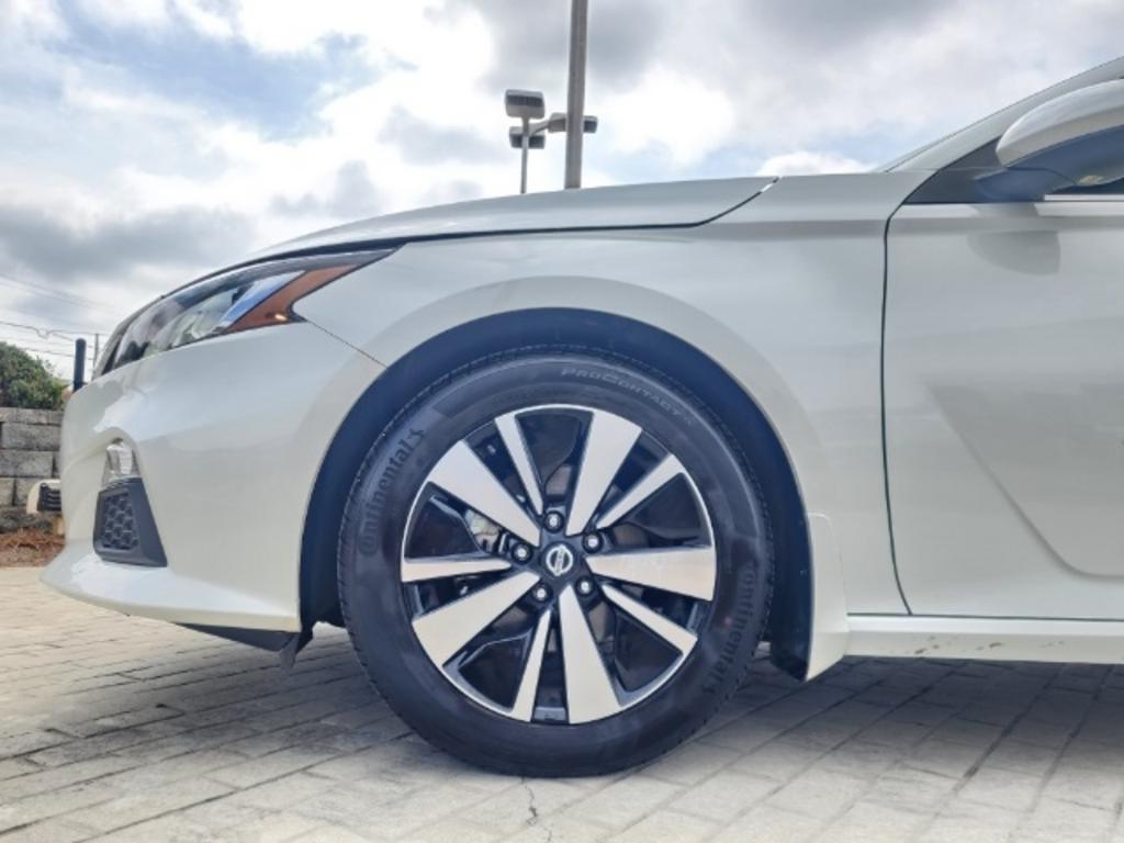 2022 Nissan Altima - $25,000