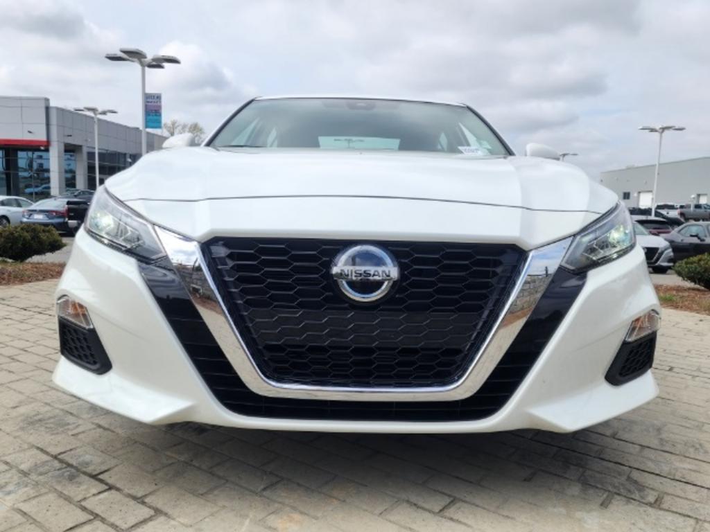 2022 Nissan Altima - $25,000