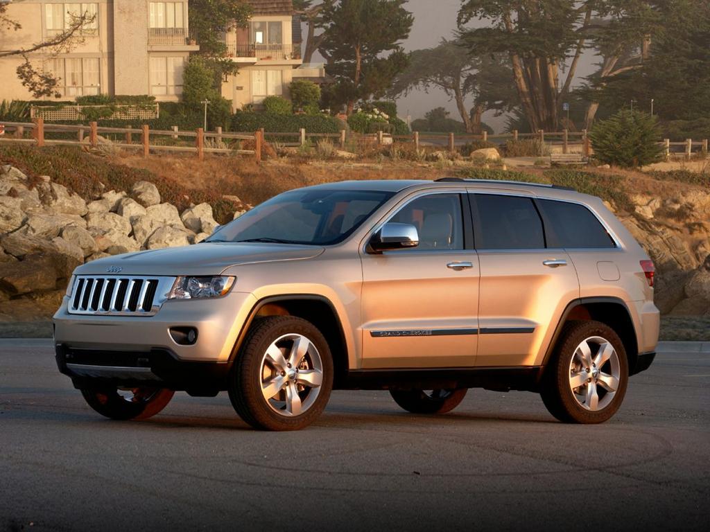 2013 Jeep Grand Cherokee Laredo photo