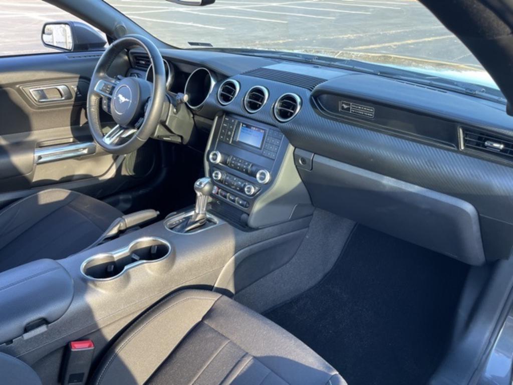 2020 Ford Mustang - $26,500
