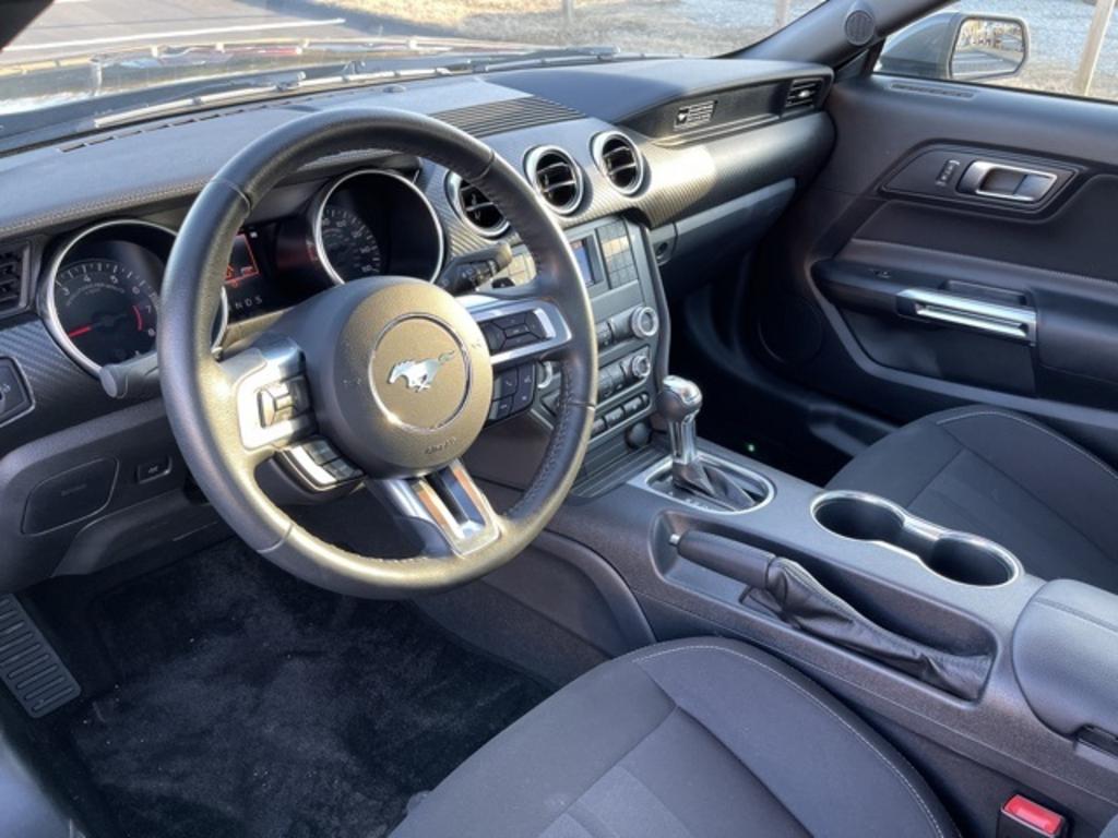 2020 Ford Mustang - $26,500