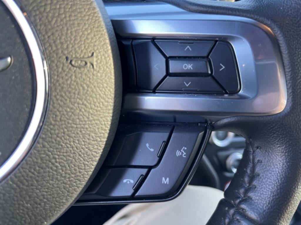 2020 Ford Mustang - $26,500