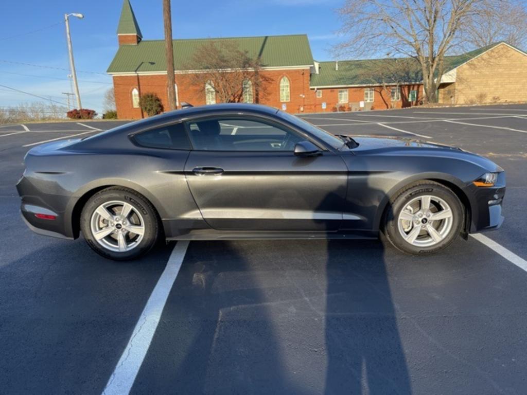 2020 Ford Mustang - $26,500