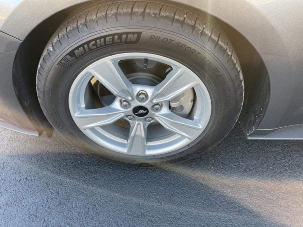 2020 Ford Mustang - $26,500