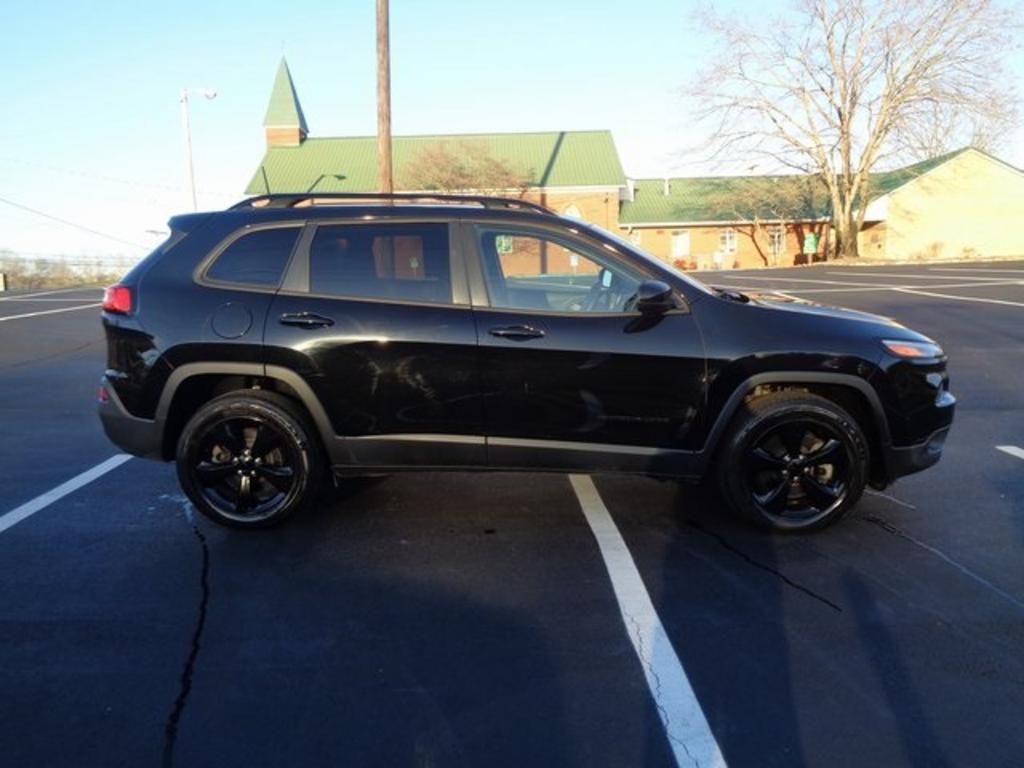 2018 Jeep Cherokee - $18,000