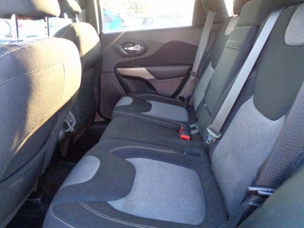 2018 Jeep Cherokee - $18,000