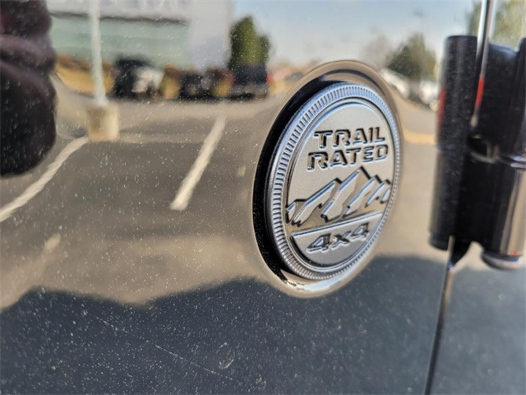 2022 Jeep Gladiator - $41,500