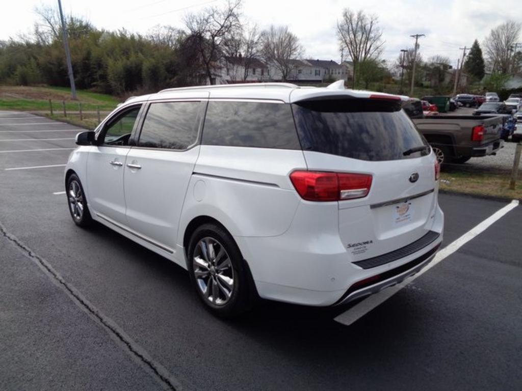 2017 Kia Sedona - $18,000