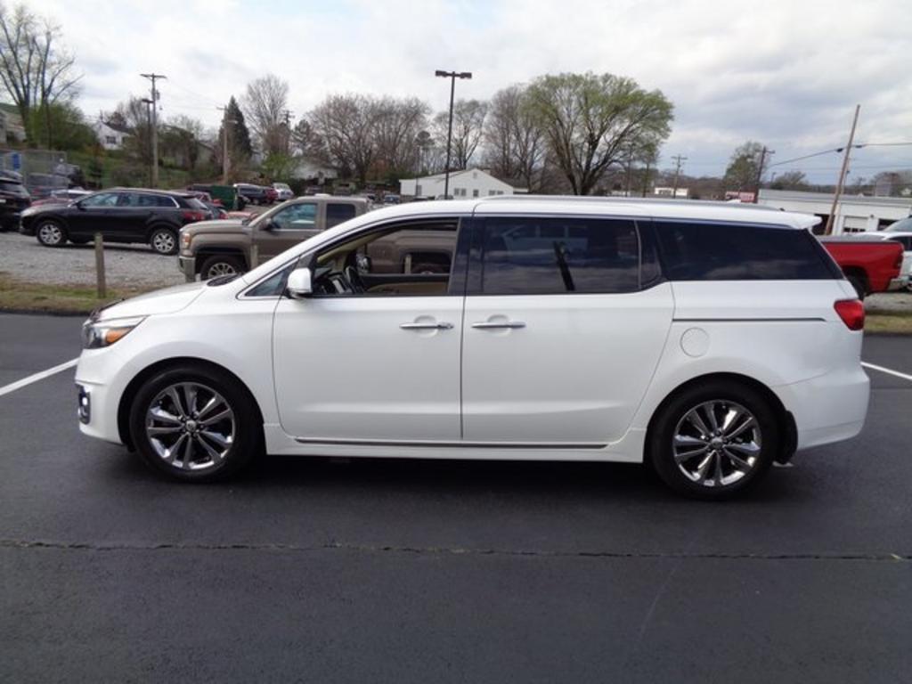2017 Kia Sedona - $18,000