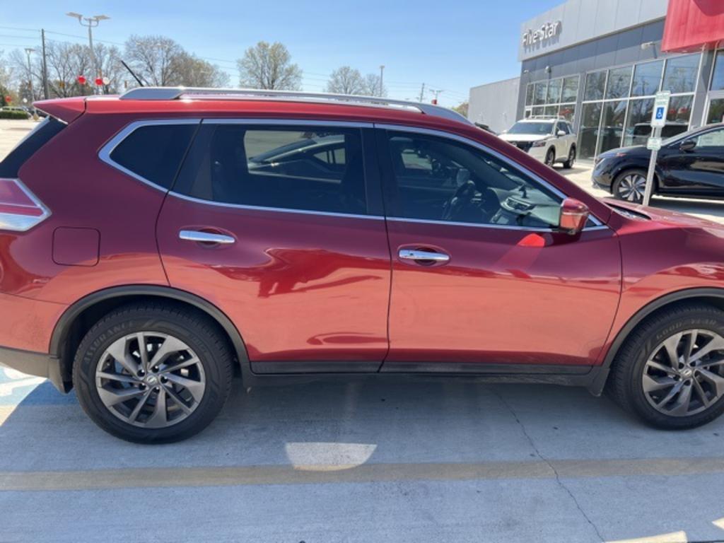 2016 Nissan Rogue - $18,500