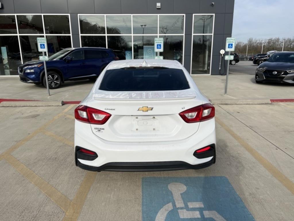 2018 Chevrolet Cruze - $14,000