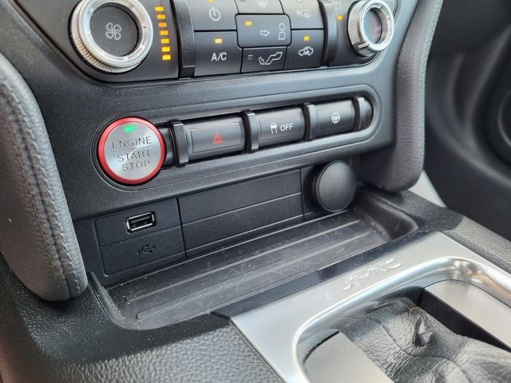 2019 Ford Mustang - $35,500