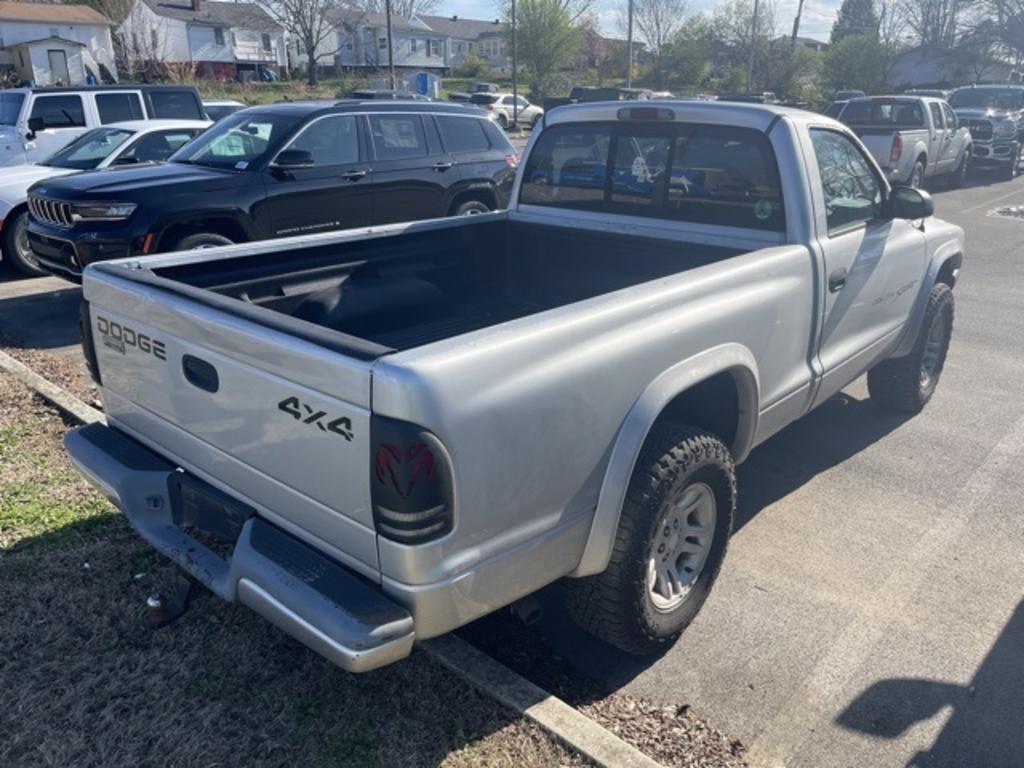 2001 Dodge Dakota - $8,500
