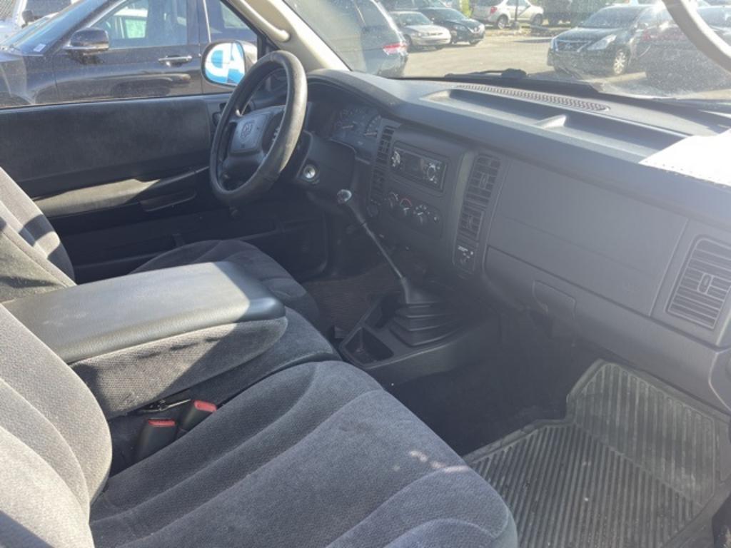 2001 Dodge Dakota - $8,500