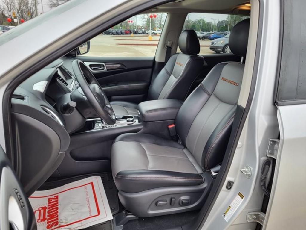 2019 Nissan Pathfinder - $25,500