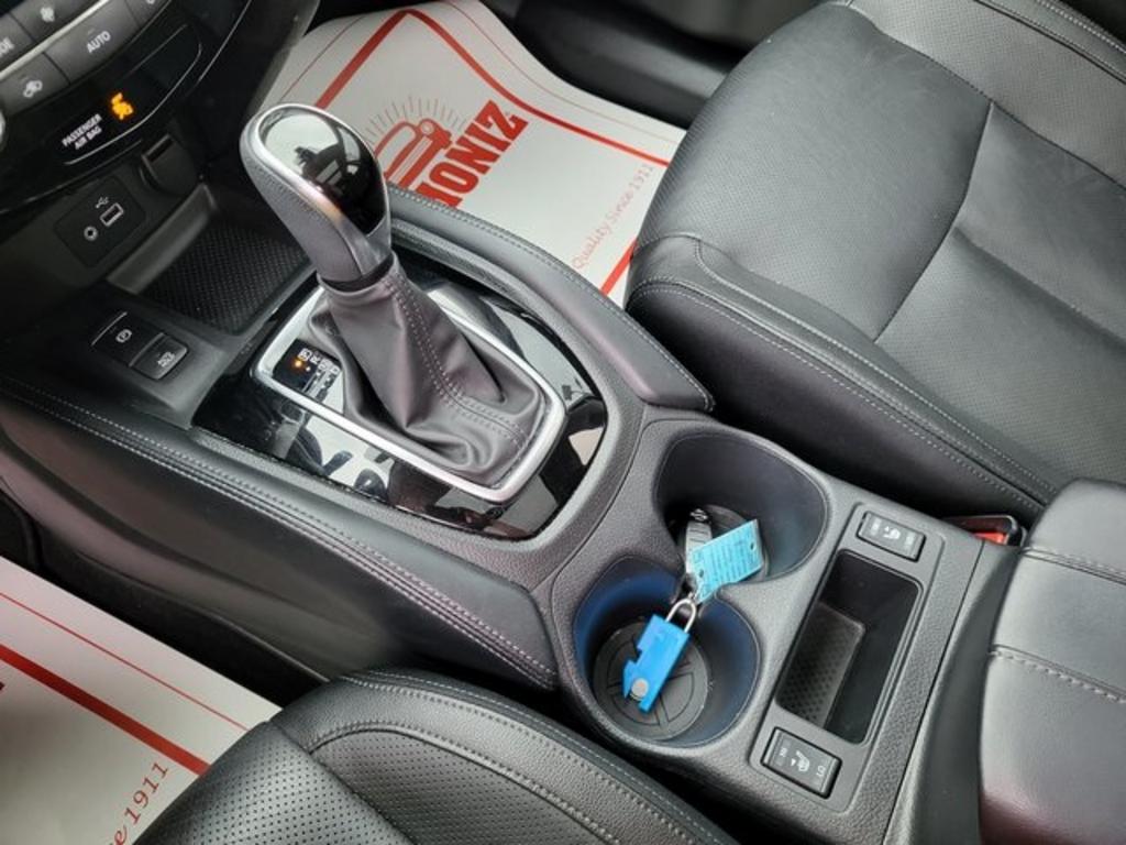 2020 Nissan Rogue - $26,500