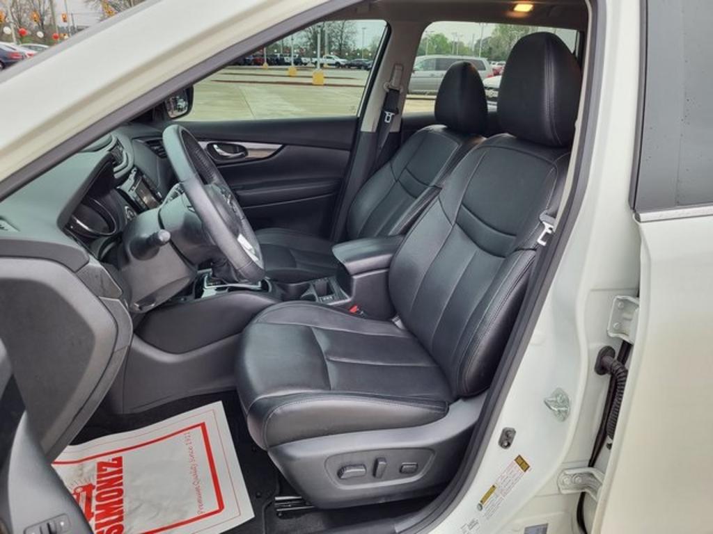 2020 Nissan Rogue - $26,500