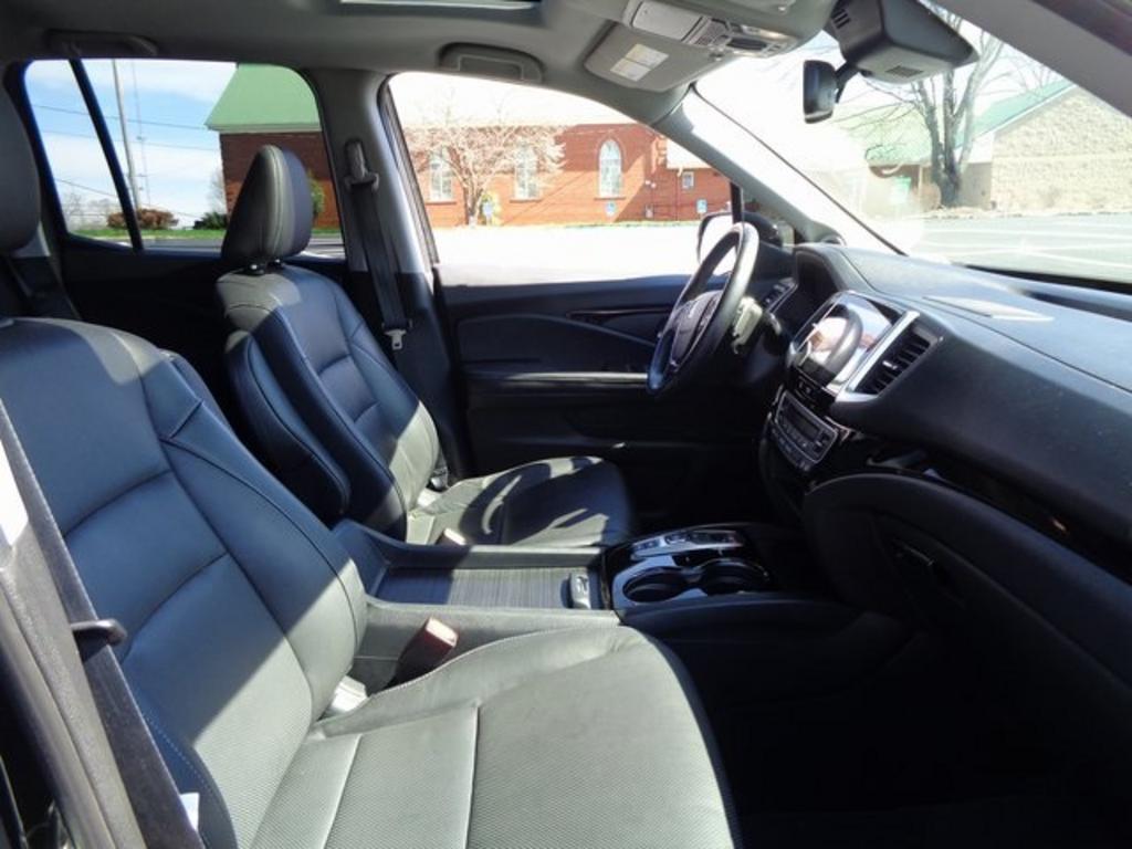 2020 Honda Ridgeline - $35,000